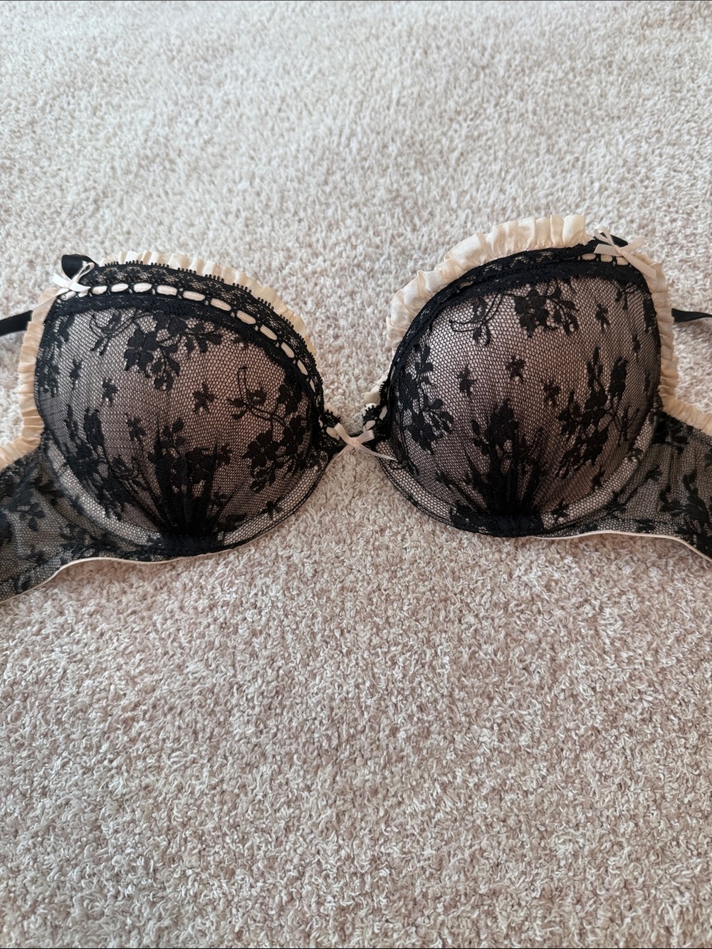 Vintage Victoria’s Secret “Sexy Little Things” Lace Push Up Bra